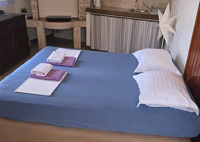 Bocin Rosso Ii Hvar Town